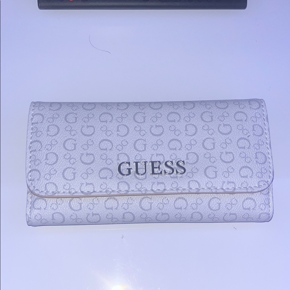 GUESS Monogrammed White Wallet